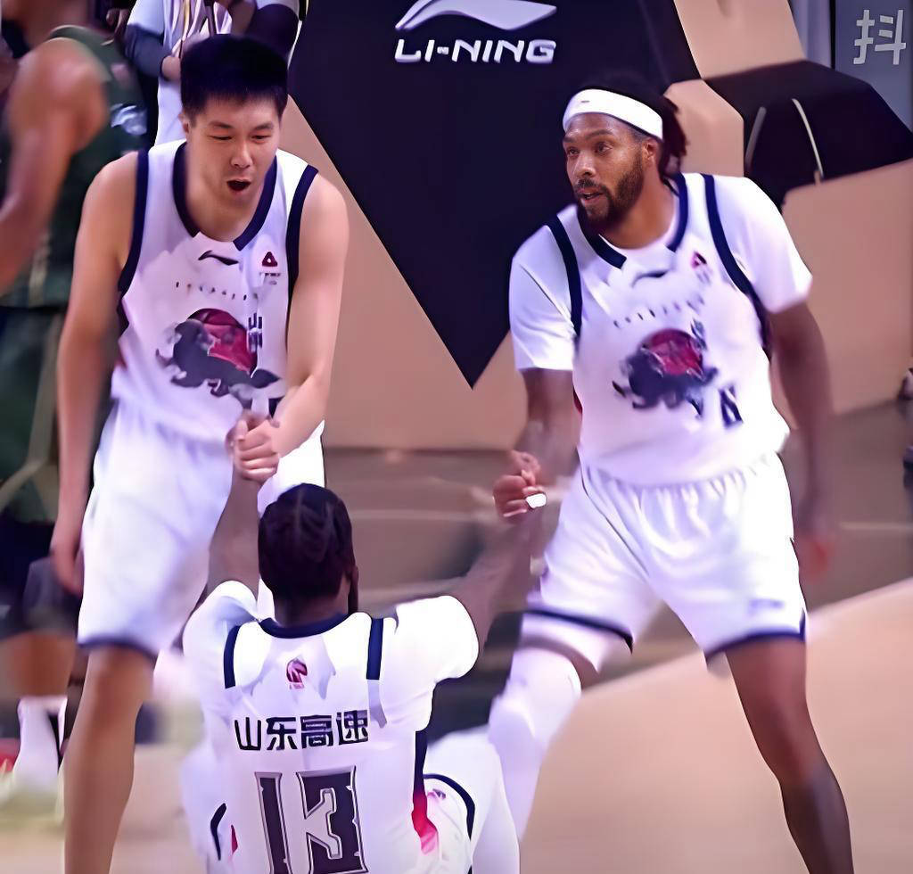 芒果体育平台-冲刺阶段上海申花备战全明星赛深圳男篮关键时刻强势反弹，网友：今夜纽卡斯尔备战亚冠的简单介绍