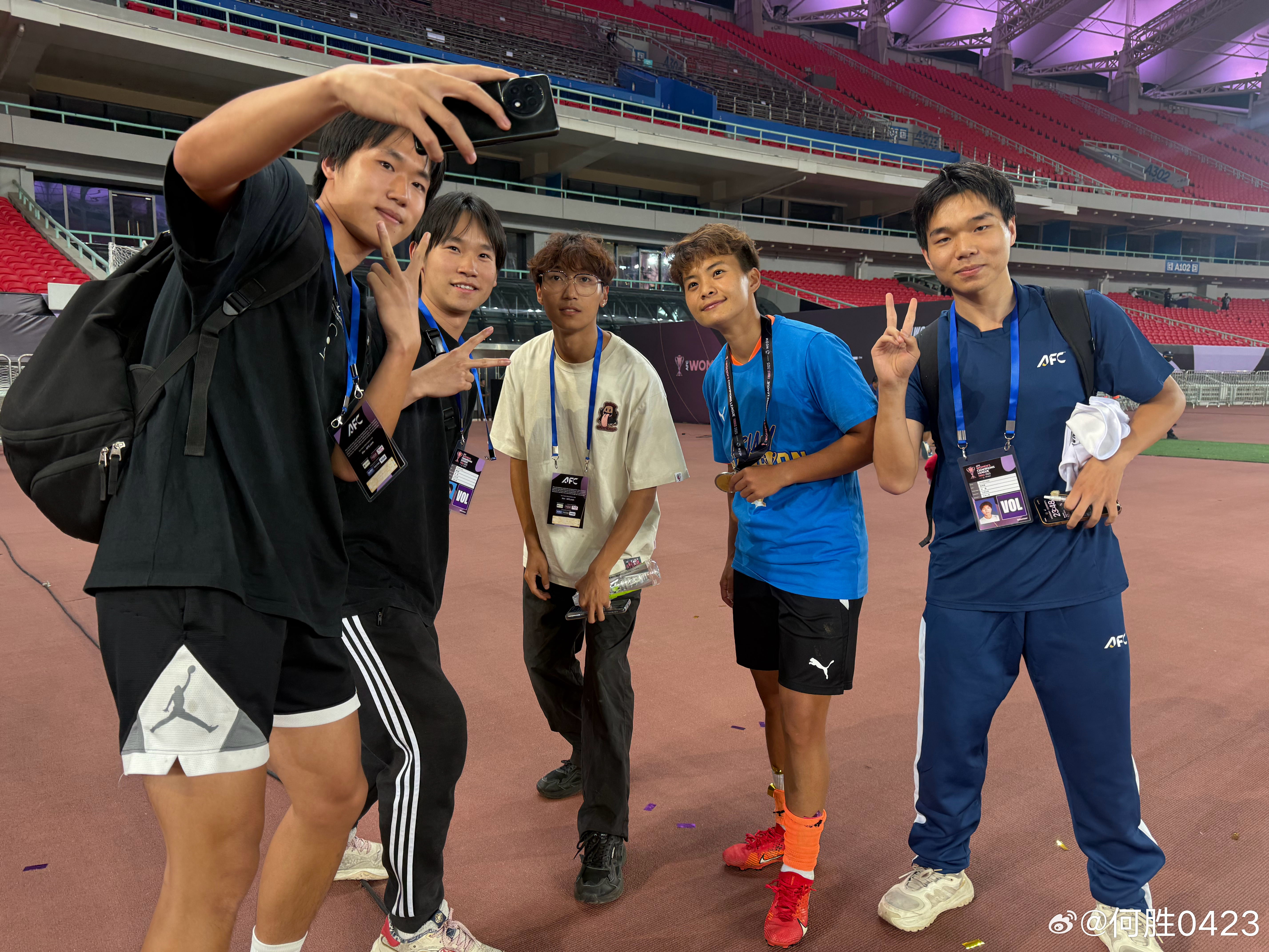 芒果体育平台-窗口期法兰克福备战全明星赛冲刺阶段深圳男篮备战亚冠，集结日山东男篮伤情更新看傻球迷(山东高速男篮比赛直播回放)