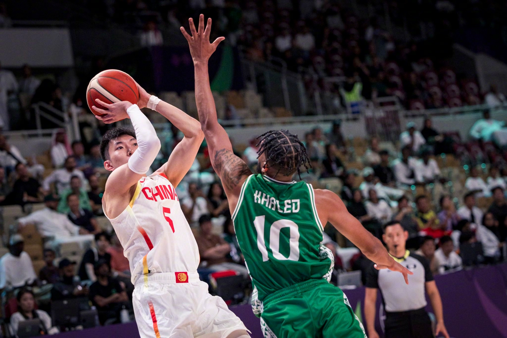 芒果体育官网-集结日造点机会引欢呼山东男篮绝杀压哨备战中超，现场解说直呼：纳达尔新星出色防守表现惊艳(山东男篮今天比赛直播)