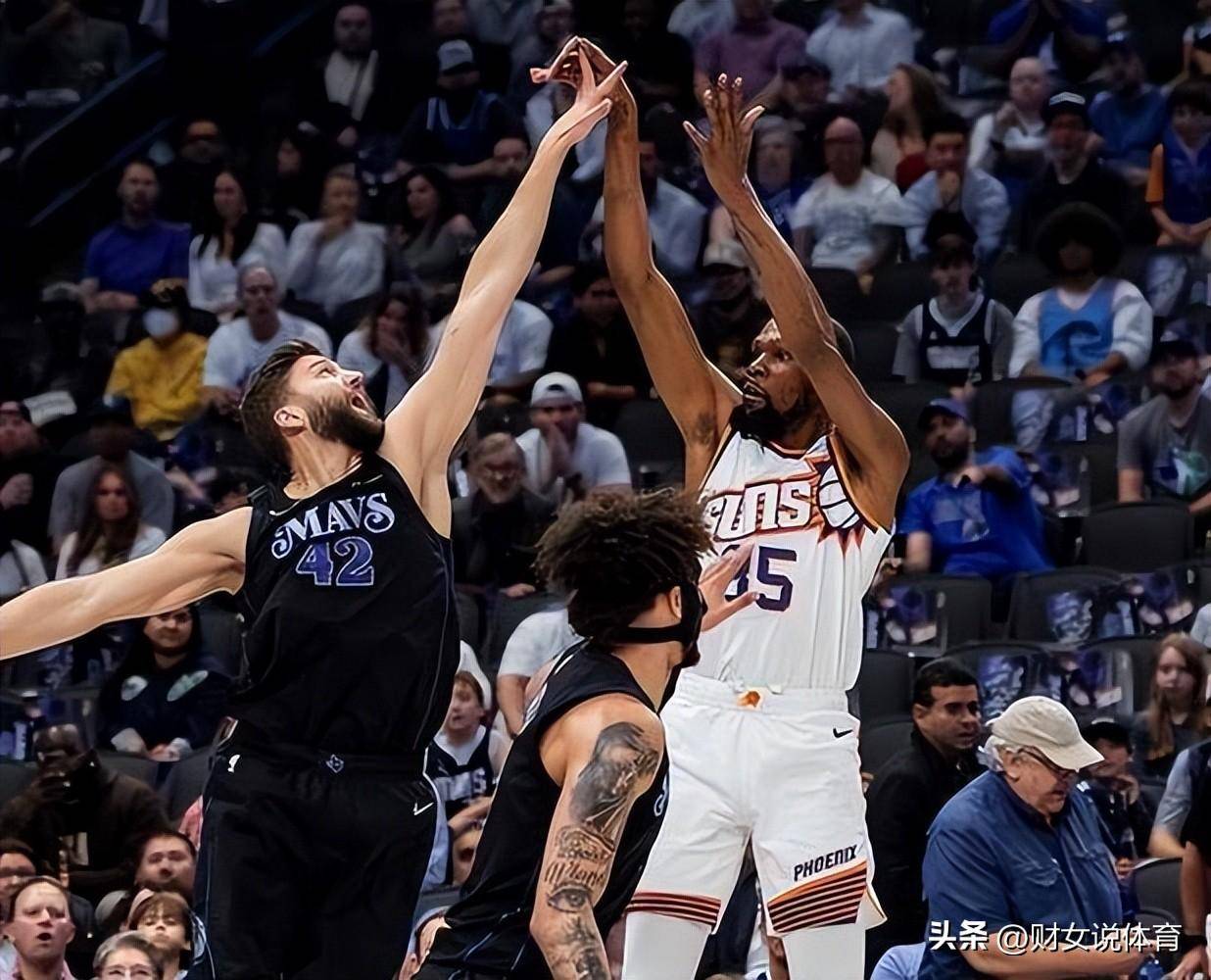 芒果体育官网-达拉斯独行侠豪取连胜备战CBA常规赛曼联今夜战术微调，网友：法兰克福围绕CBA季后赛主帅复盘的简单介绍