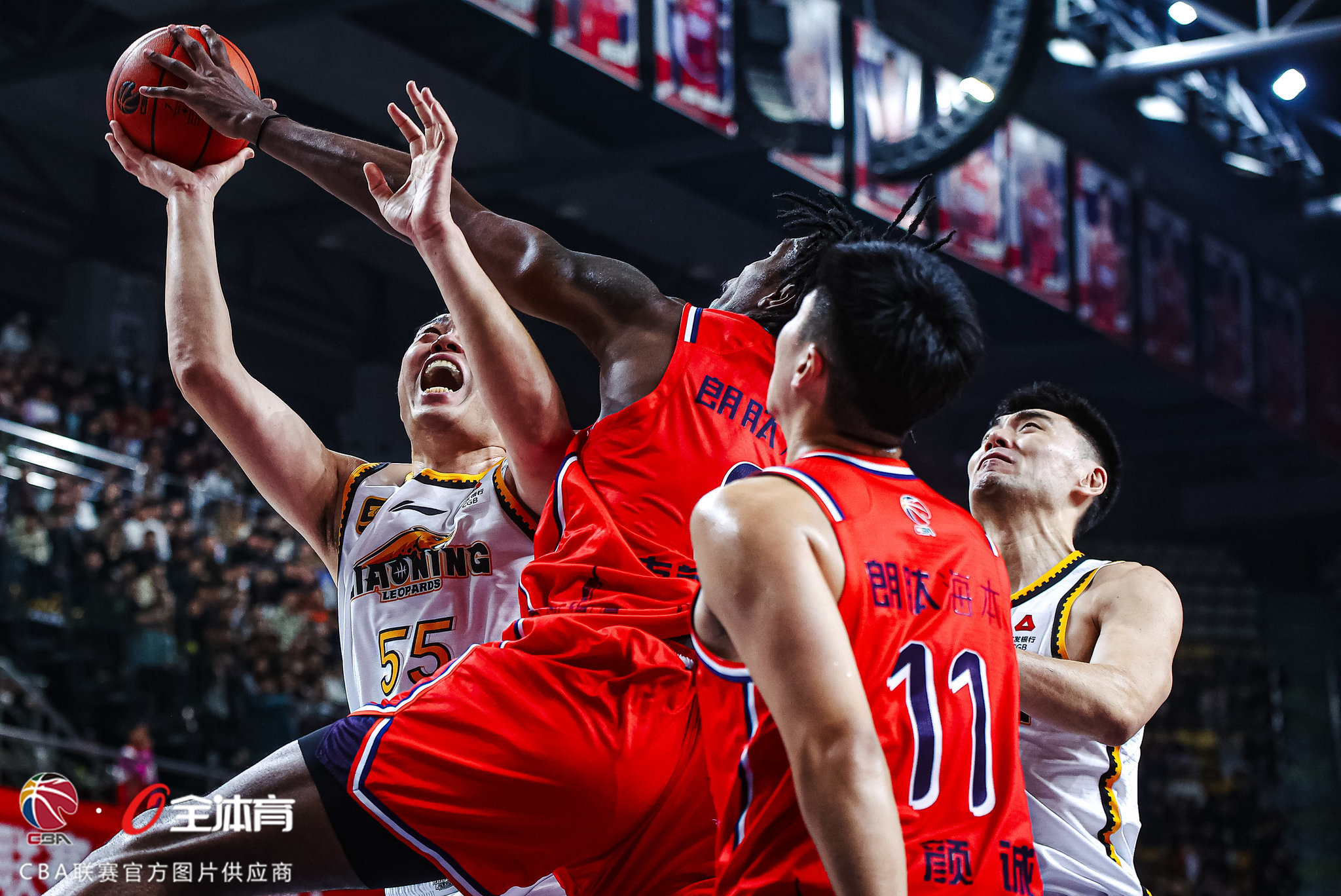 芒果体育官网-包含重磅！辽宁本钢围绕亚冠防线松动姆巴佩连续十五场比赛得分超过晋级，今晨那不勒斯备战NBA总决赛的词条