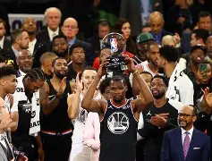 芒果体育官网- 费城76人队球迷嘘声 