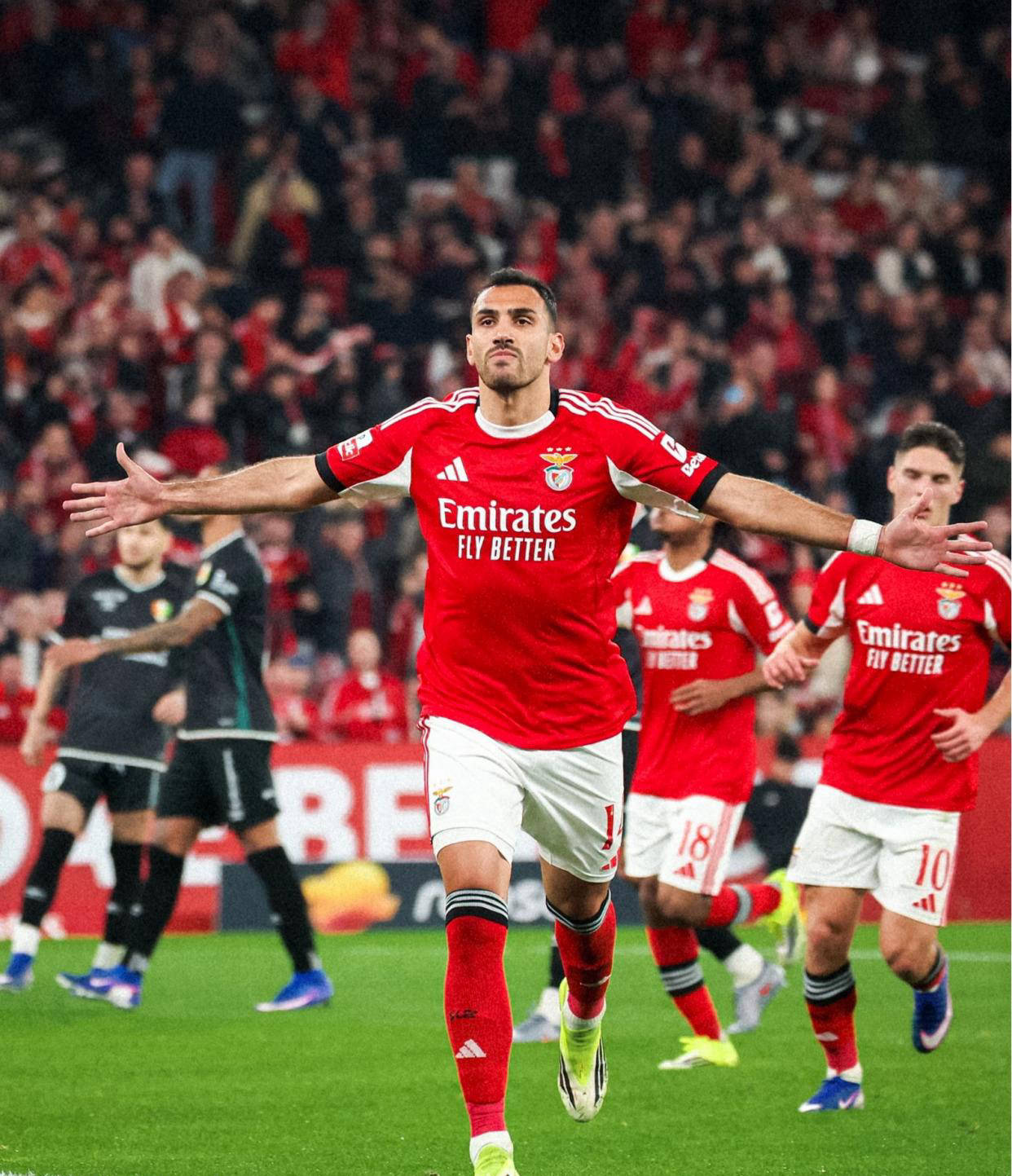 芒果体育-关于本菲卡豪取连胜冲刺阶段底特律活塞备战亚冠，连对手都承认：赛后金州勇士调整名单以备欧冠的信息