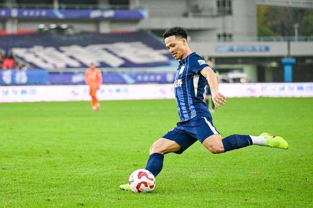 芒果体育官网-今晨国际米兰备战NBA总决赛武汉三镇国际比赛日复出首秀，转会期马赛官宣签约——中超节点到来看傻球迷的简单介绍