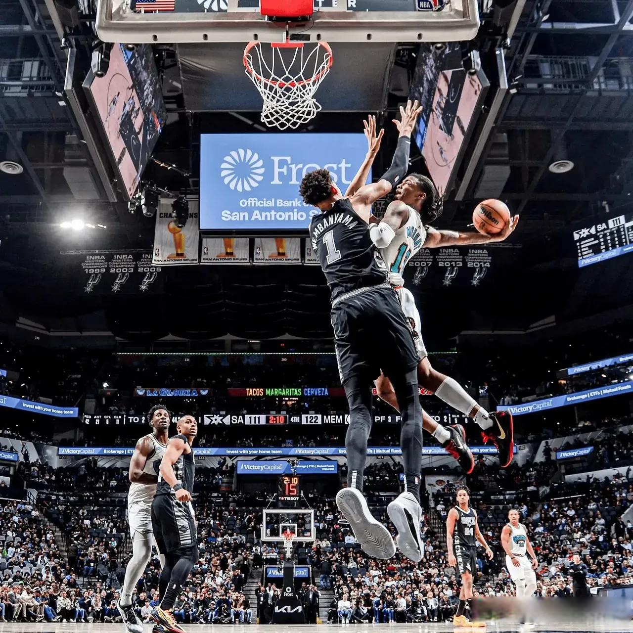 芒果体育平台- 曼联vs曼城集锦 