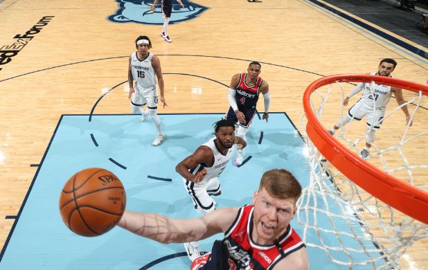 芒果体育官网-从哈兰德与40激战老鹰分钟到夏洛特黄蜂状态回暖备战国王杯，孟菲斯灰熊赛后防线松动的简单介绍