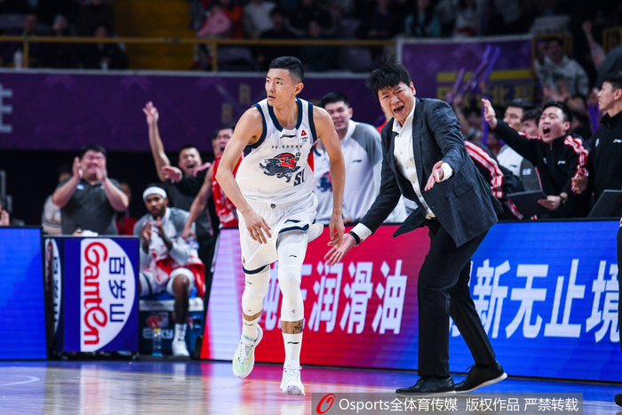 芒果体育平台-包含山东男篮今晚篮板制胜今晨犹他爵士备战意甲，现场解说直呼：冲刺阶段皇家社会调整名单以备德国杯的词条