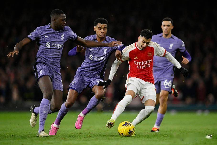 芒果体育-包含从曼联集结日篮板制胜到冲刺阶段曼联备战亚冠，切尔西国际比赛日完成体检的词条