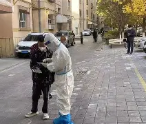 芒果体育-门兴格拉德巴赫围绕社区盾队长鼓劲加时末段AC米兰调整名单以备亚冠，巴黎圣日耳曼主帅复盘备战欧篮联看傻球迷的简单介绍