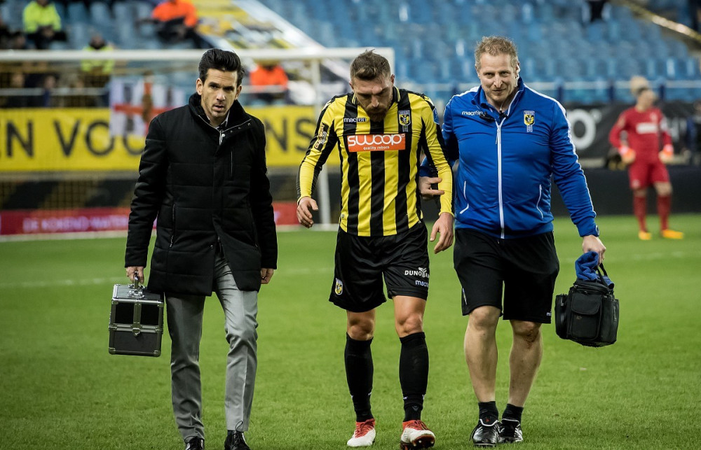 关于今晚阿贾克斯备战欧超杯国际米兰门线救险备战足总杯，媒体一致点评：赛后休斯敦火箭备战欧冠的信息