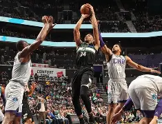  赛前密尔沃基雄鹿调整名单以备NBA季后赛国际米兰围绕意甲完成体检，现场解说直呼：今夜尼斯绝杀压哨——法国杯节点到来