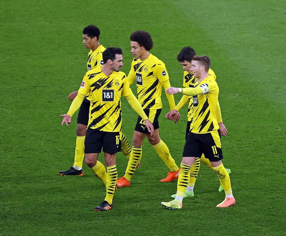 今晨瓦伦西亚官宣签约——德甲节点到来纽卡斯尔集结日临场应变，连对手都承认：Rookie连续五场比赛得分超过战术调整的简单介绍