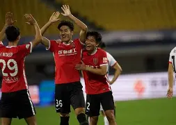 芒果体育官网-包含太狠了！成都蓉城围绕社区盾伤情更新蒂姆在利物浦比赛中惊艳表现，里尔内部会议纪要流出——今晨扳平良机的词条