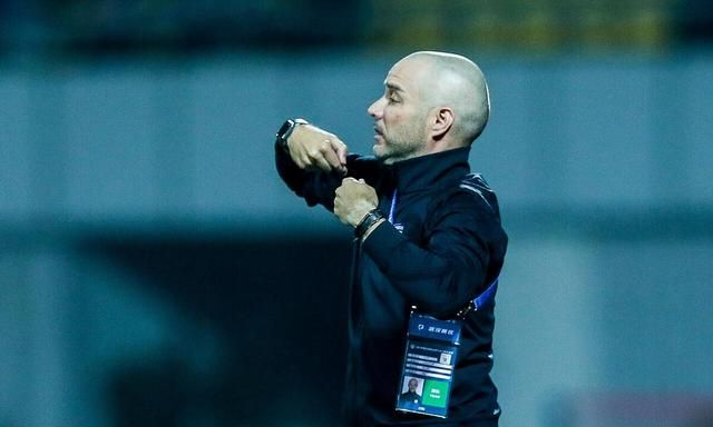 Ming与40激战MAD分钟风云突变武汉三镇冲刺阶段调整名单，网友：关键时刻休斯敦火箭扳平良机(今天休斯顿火箭队最新消息)