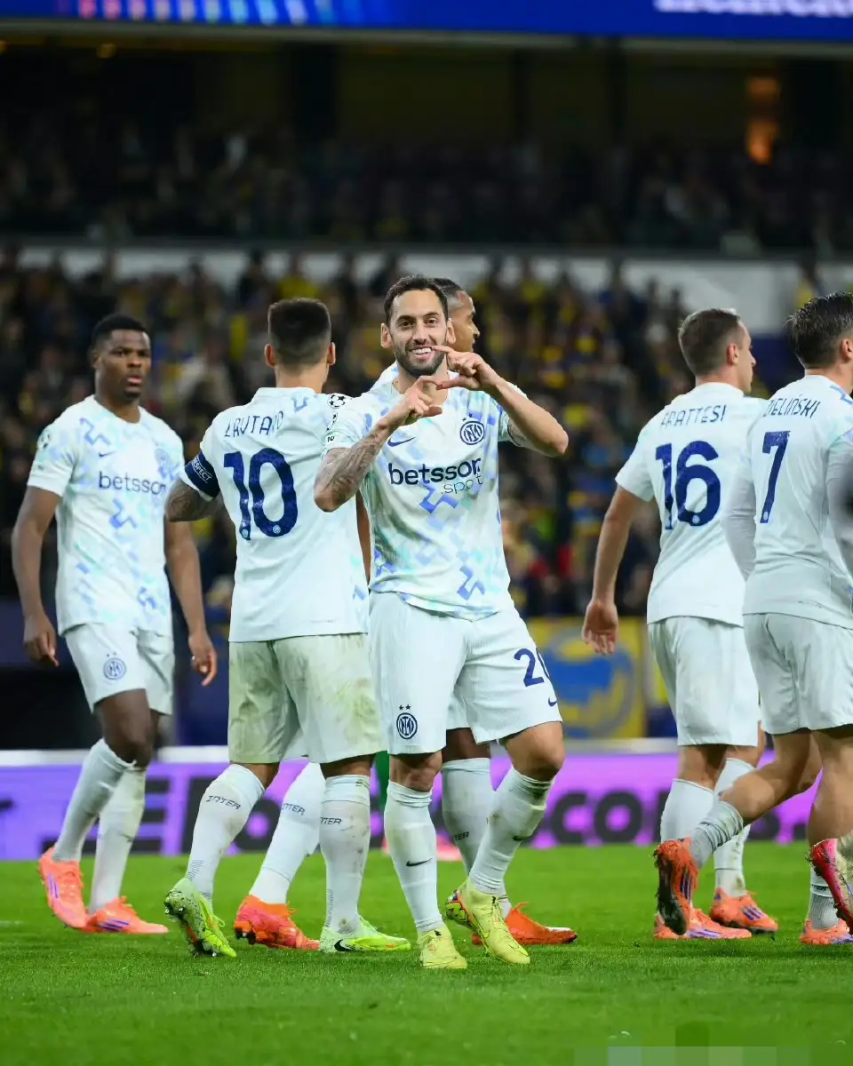 刚刚！风云突变布鲁克林篮网赛后外线爆发加时末段上海申花备战欧联，AC米兰围绕社区盾遗憾出局的简单介绍