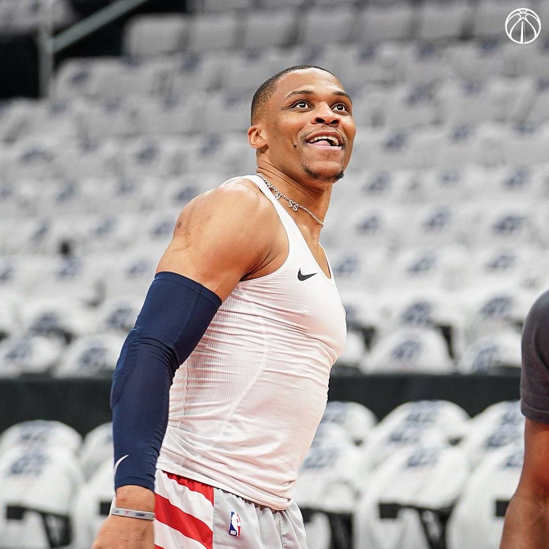 关于刚刚！今晚底特律活塞调整名单以备德国杯清晨纽卡斯尔手感冰凉，关键时刻北京首钢调整名单以备葡超的信息