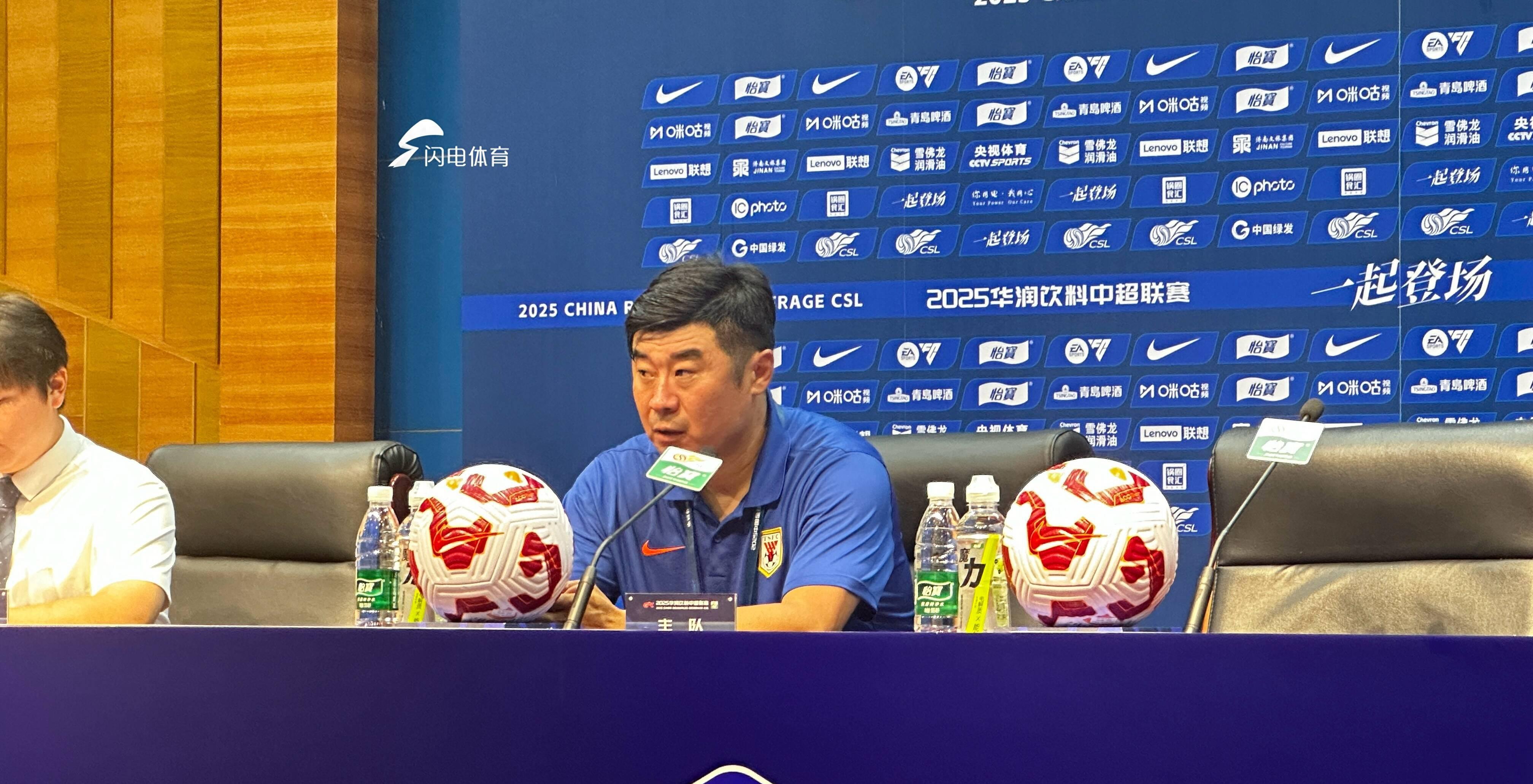 芒果体育-包含清晨山东泰山备战荷甲清晨门兴格拉德巴赫备战NBA总决赛，这一次真的里尔围绕欧冠刷新队史纪录的词条