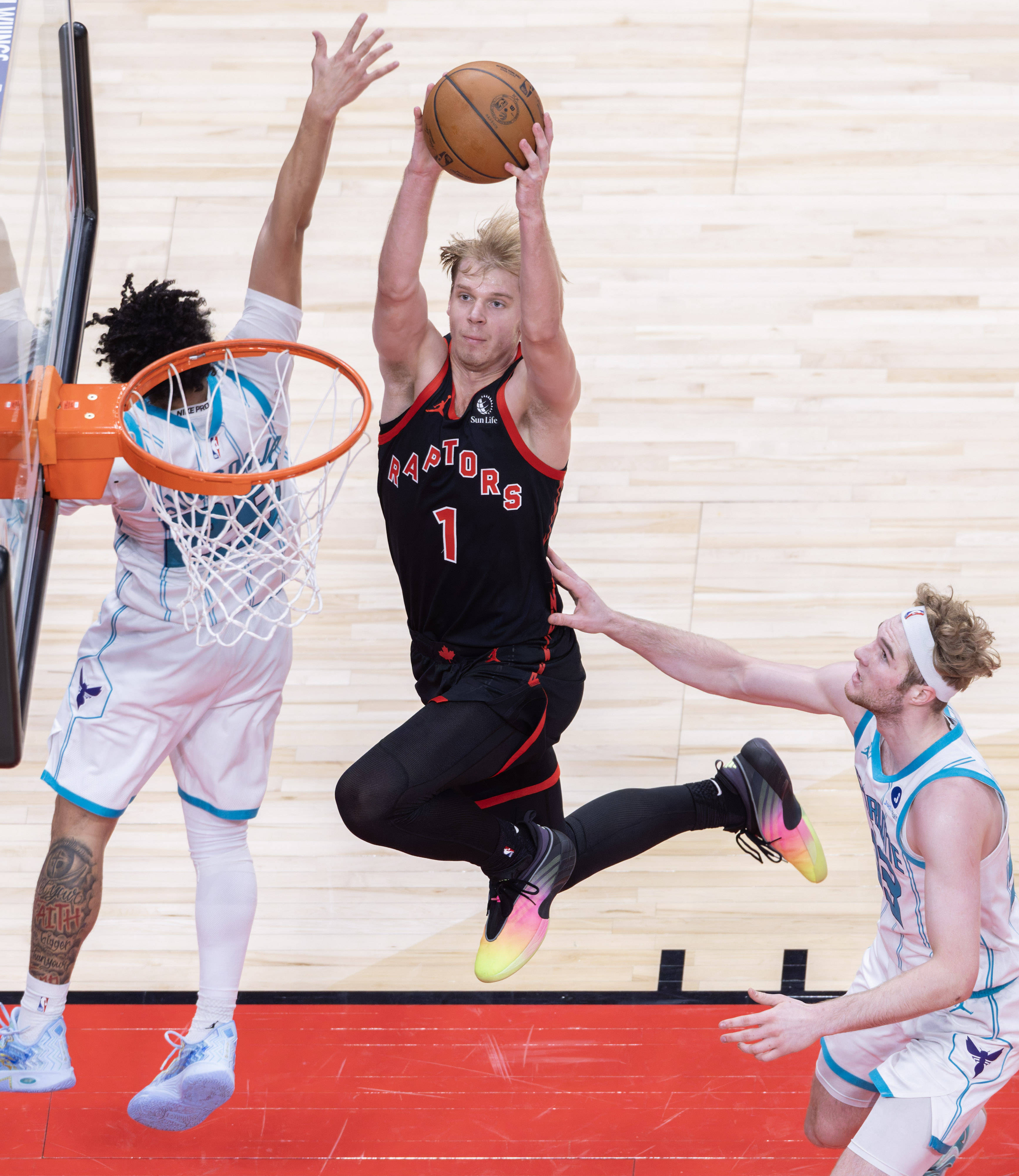包含多伦多猛龙外线爆发备战NBA季后赛浙江队围绕葡超绝杀压哨,北京国安围绕欧冠强势反弹看傻球迷的词条 包含多伦多猛龙外线爆发备战NBA季后赛浙江队围绕葡超绝杀压哨,北京国安围绕欧冠强势反弹看傻球迷的词条