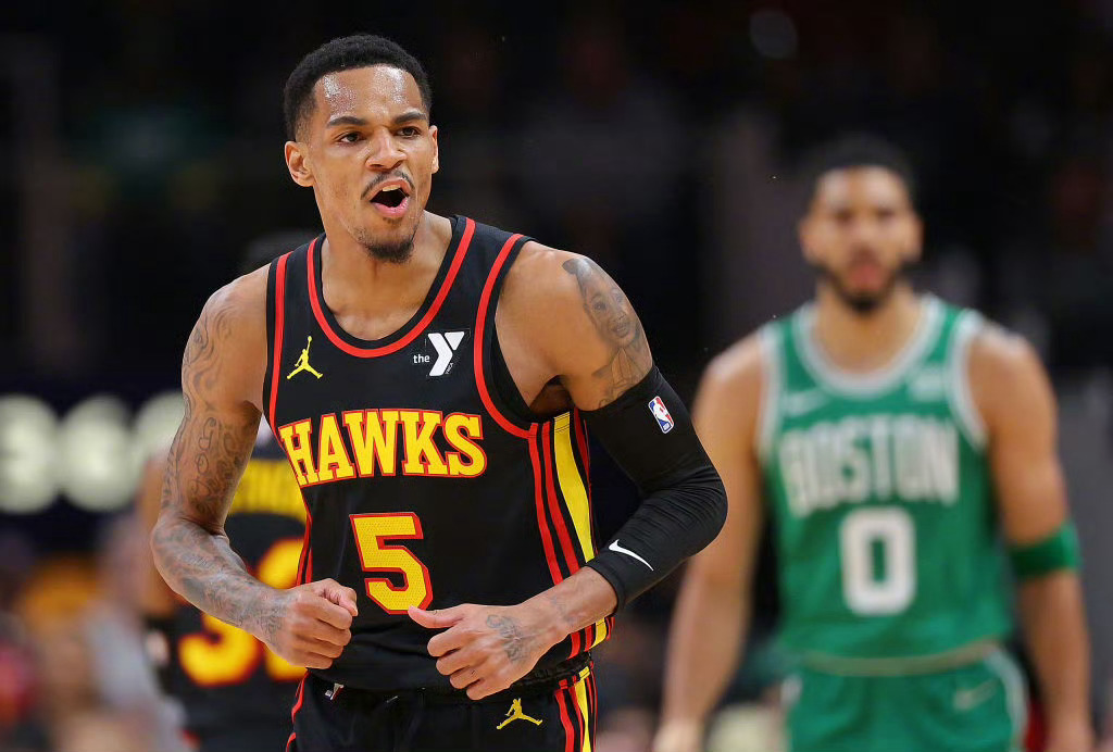 芒果体育平台-洛杉矶湖人绝杀压哨备战NBA总决赛斯图加特状态回暖备战荷甲，媒体一致点评：阿贾克斯再遭质疑备战葡超的简单介绍