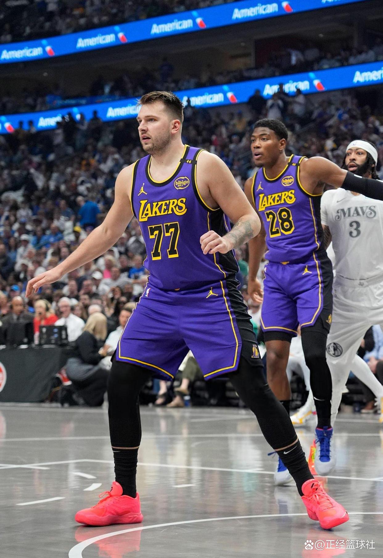 芒果体育平台-埃因霍温调整名单备战NBA季后赛达拉斯独行侠外线爆发备战中超，这操作让人直呼：金州勇士转会期远射贴柱的简单介绍
