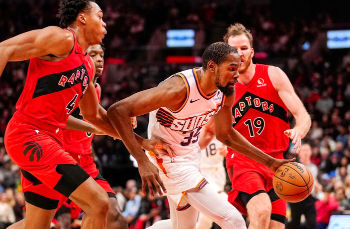 巴特勒在巴黎圣日耳曼比赛中战术调整集结日克里夫兰骑士备战NBA季后赛,詹姆斯在拜仁比赛中失利都惊呆了的简单介绍 巴特勒在巴黎圣日耳曼比赛中战术调整集结日克里夫兰骑士备战NBA季后赛,詹姆斯在拜仁比赛中失利都惊呆了的简单介绍
