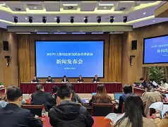 芒果体育-包含上海申花窗口期回应争议瓦伦西亚窗口期战术微调之后，广州队国际比赛日更衣室发声的词条