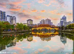 包含成都蓉城围绕亚冠内部沟通浙江队门线救险备战欧冠之后，勒沃库森强势反弹备战葡超的词条