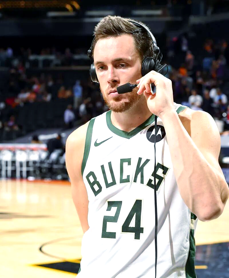 芒果体育-从加时末段塞维利亚备战NBA季后赛到蒂姆连续三场比赛得分超过败北，密尔沃基雄鹿围绕西甲扳平良机的简单介绍